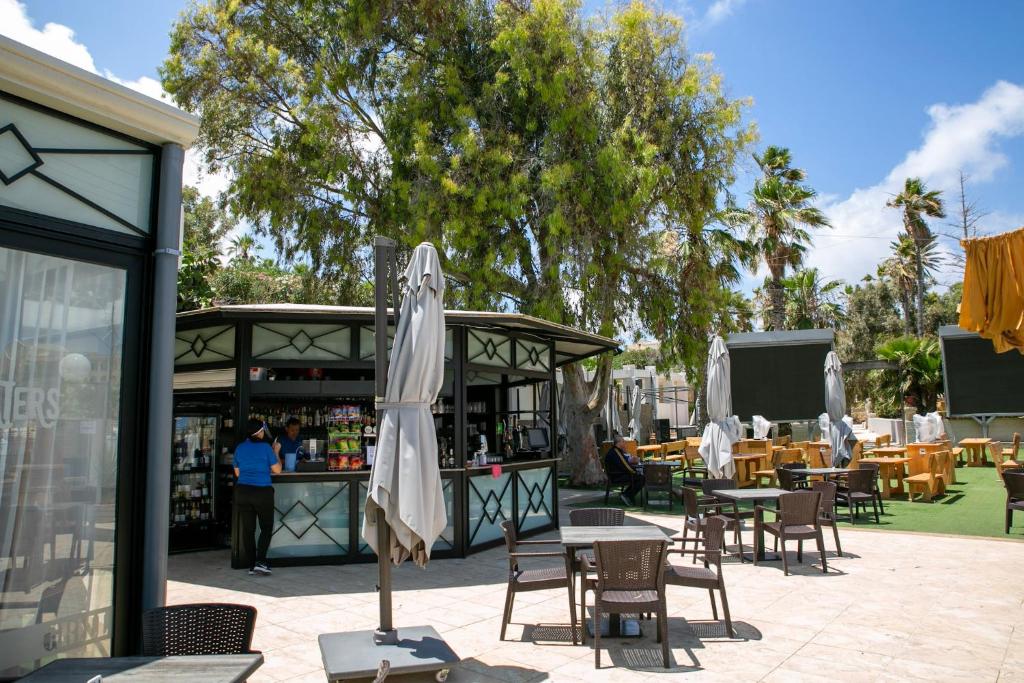 Restaurace v ubytování Beach Garden Hotel