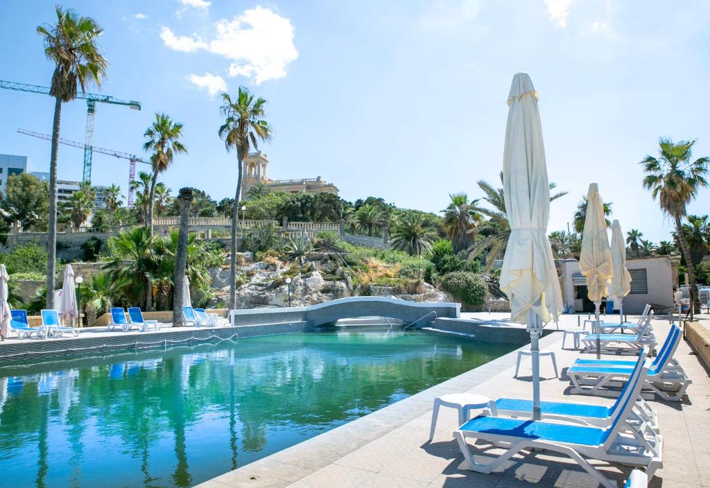 Bazén v ubytování Beach Garden Hotel nebo v jeho okolí