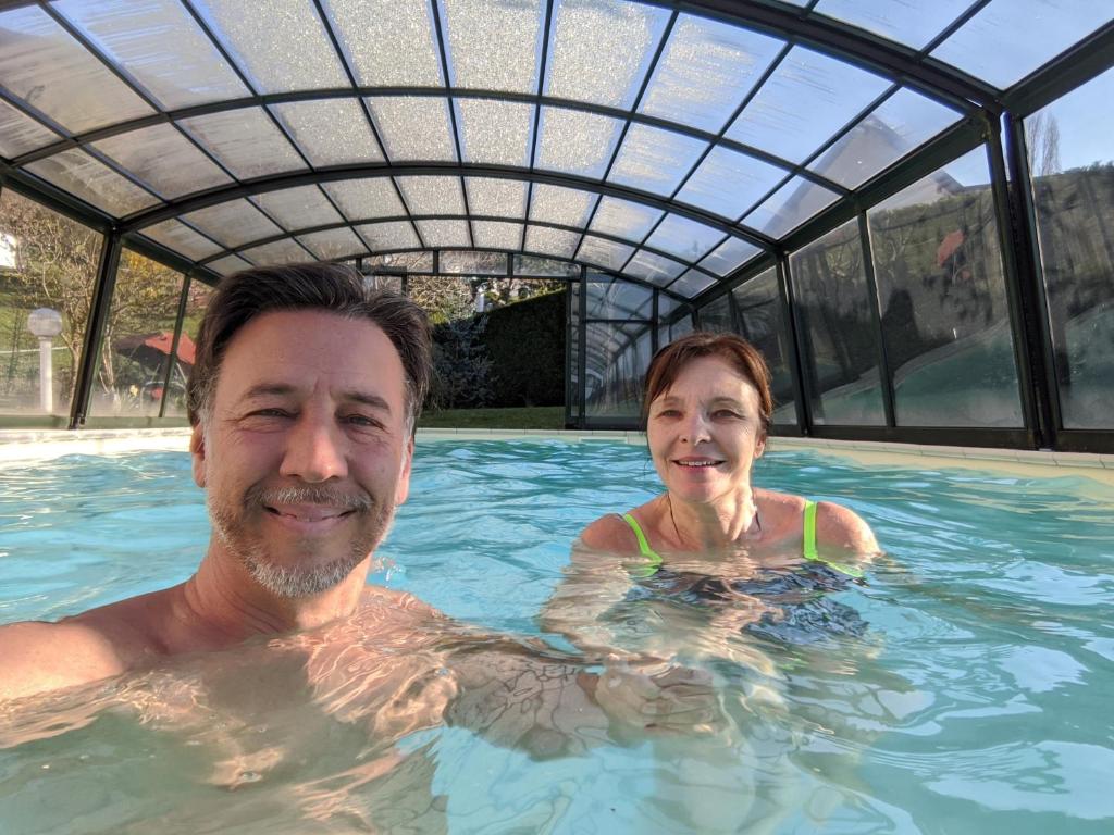 Chalet de TARA - Grand appartement esprit chalet - piscine chauffée - Genève