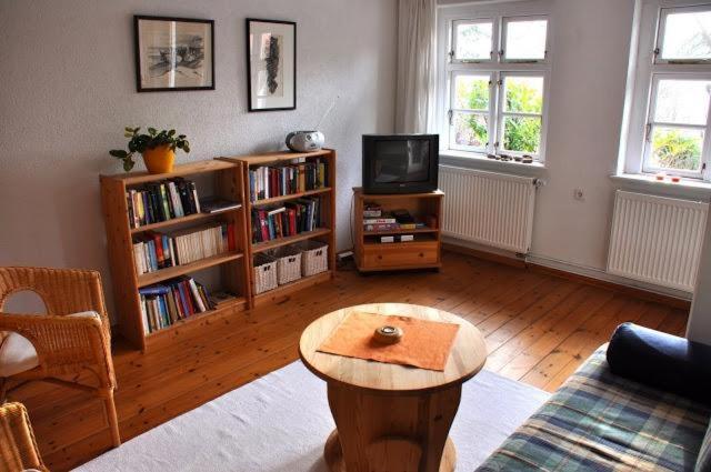 TV a/nebo společenská místnost v ubytování Ferienwohnung Sierke
