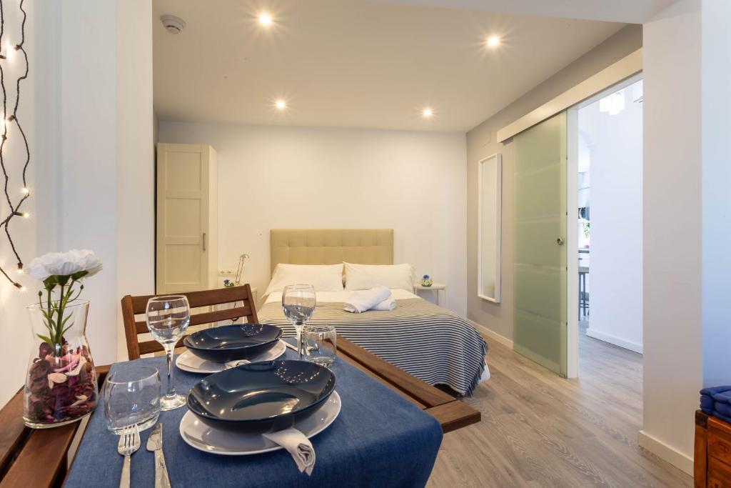 Blue & Red by Sol Maestranza - 3