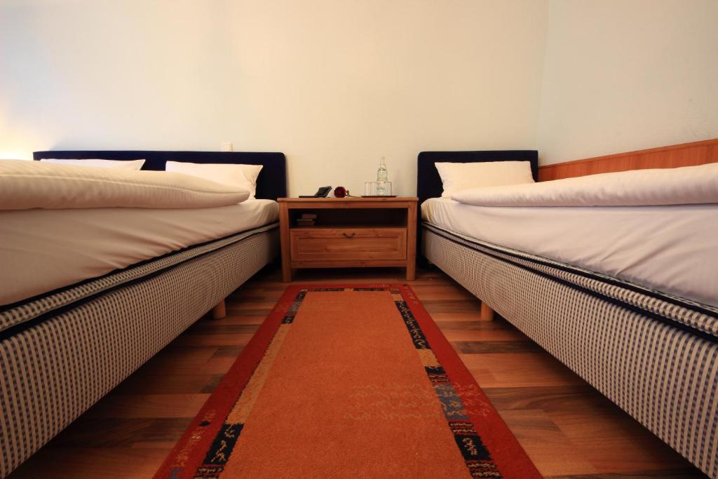 Altstadthotel Fürth - Apartment With 6 Beds