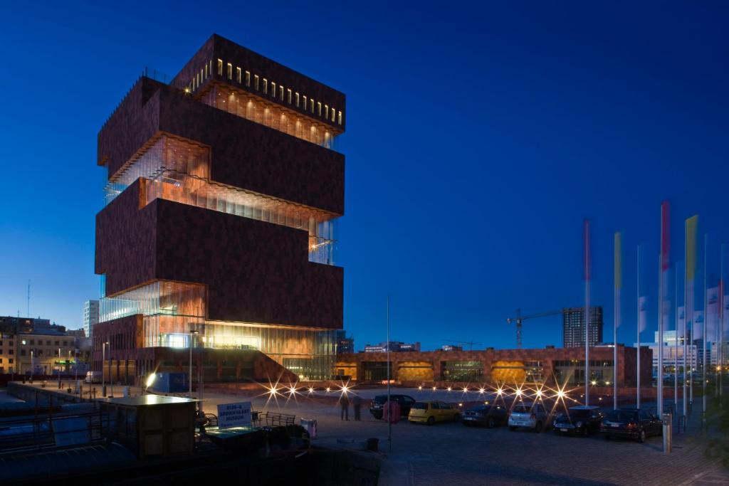 O edifício onde o hotel está situado