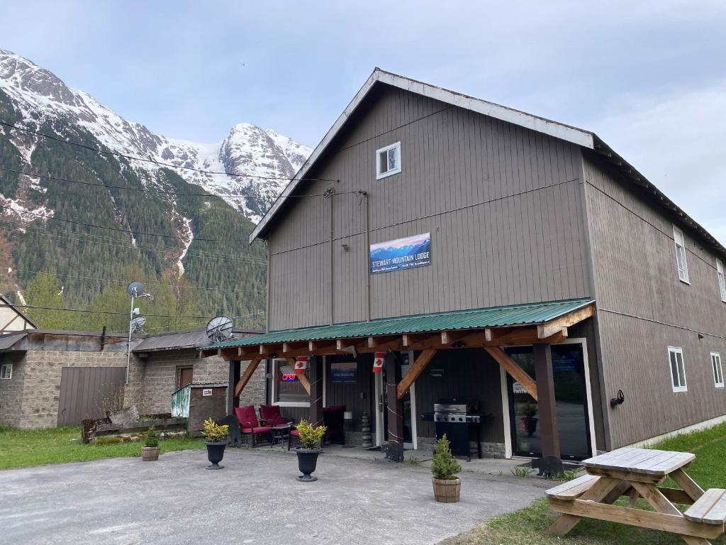Stewart Mountain Lodge, Stewart – Updated 2024 Prices