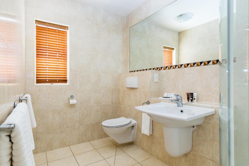 Pebble Beach Motor Inn - Resim 25