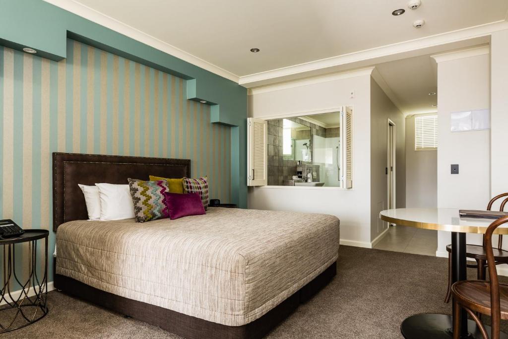 Pebble Beach Motor Inn - Resim 22