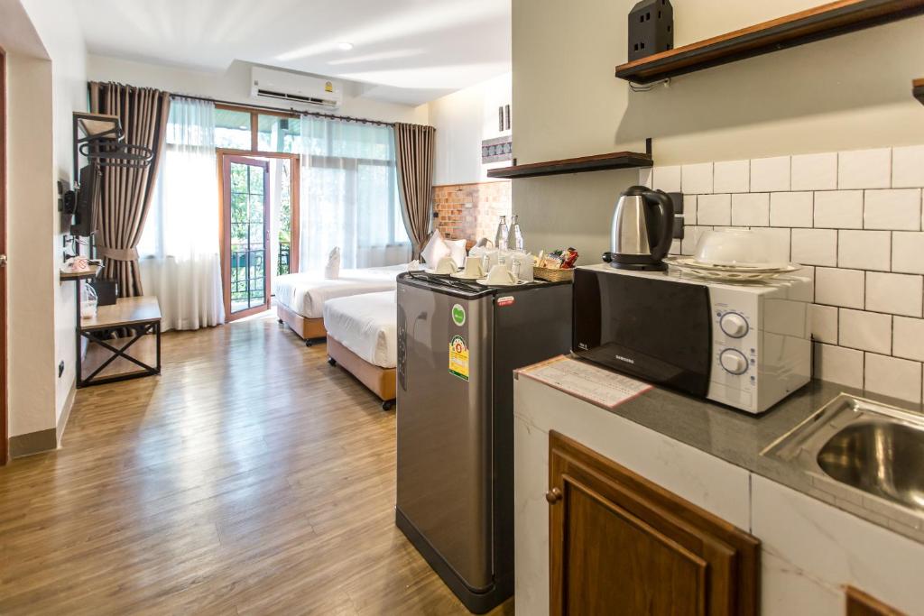 The Old City Wall Inn - Resim 13