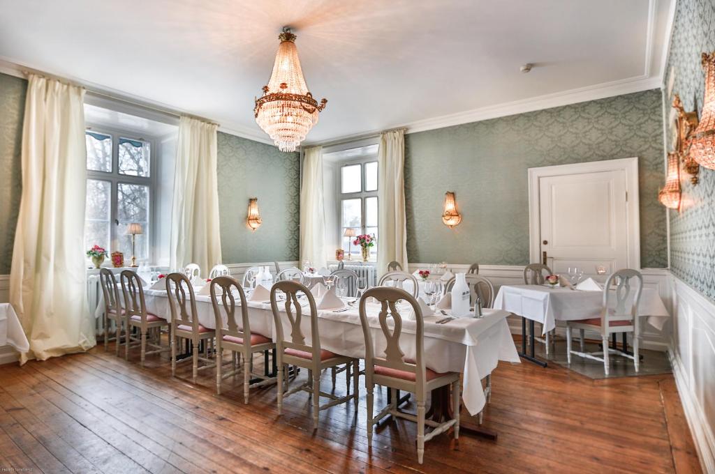 Restaurace v ubytování Rånäs Slott