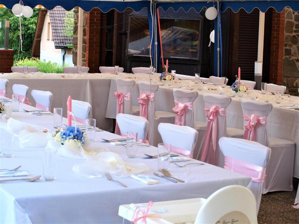 Restaurace v ubytování Penzion Orlov