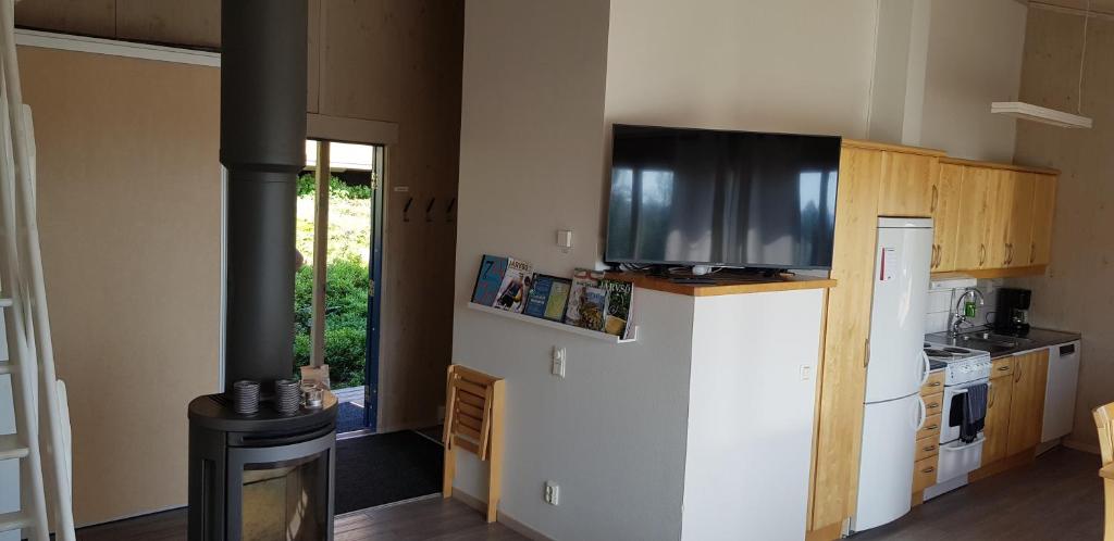 Una cocina o zona de cocina en Stuga i Järvsöbacken