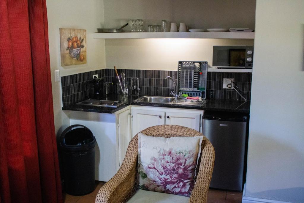 Una cocina o cocineta en Avoca River Cabins