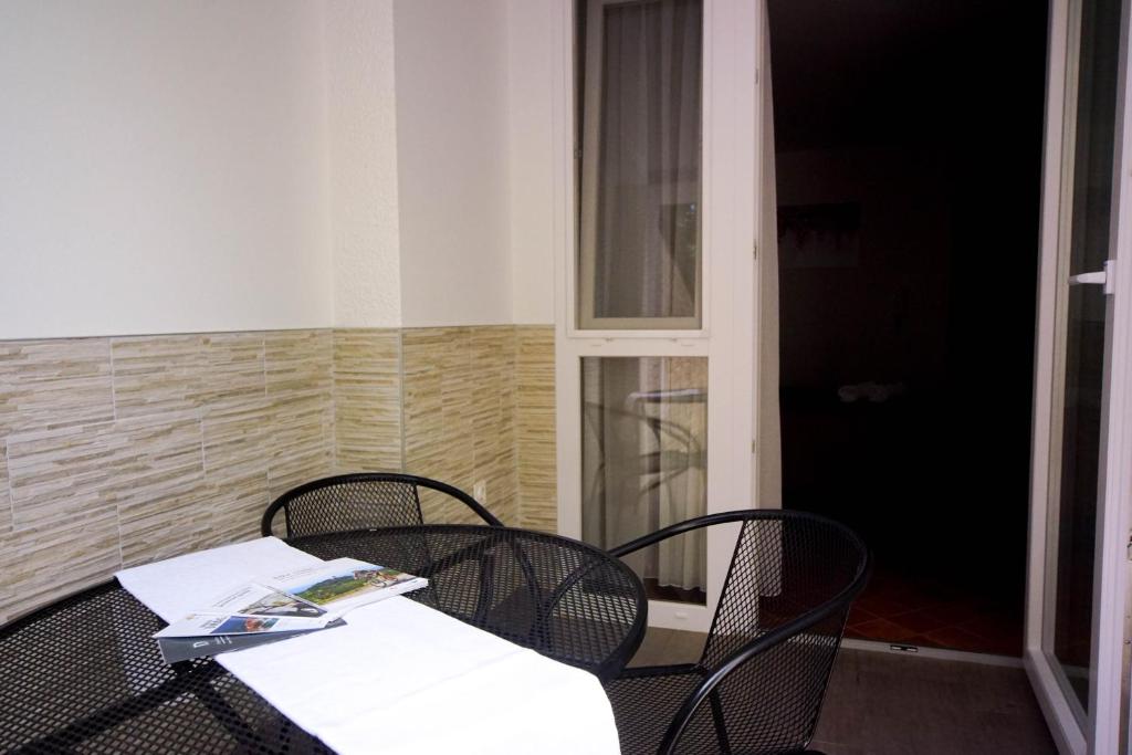 Apartments and Rooms Degra - 5