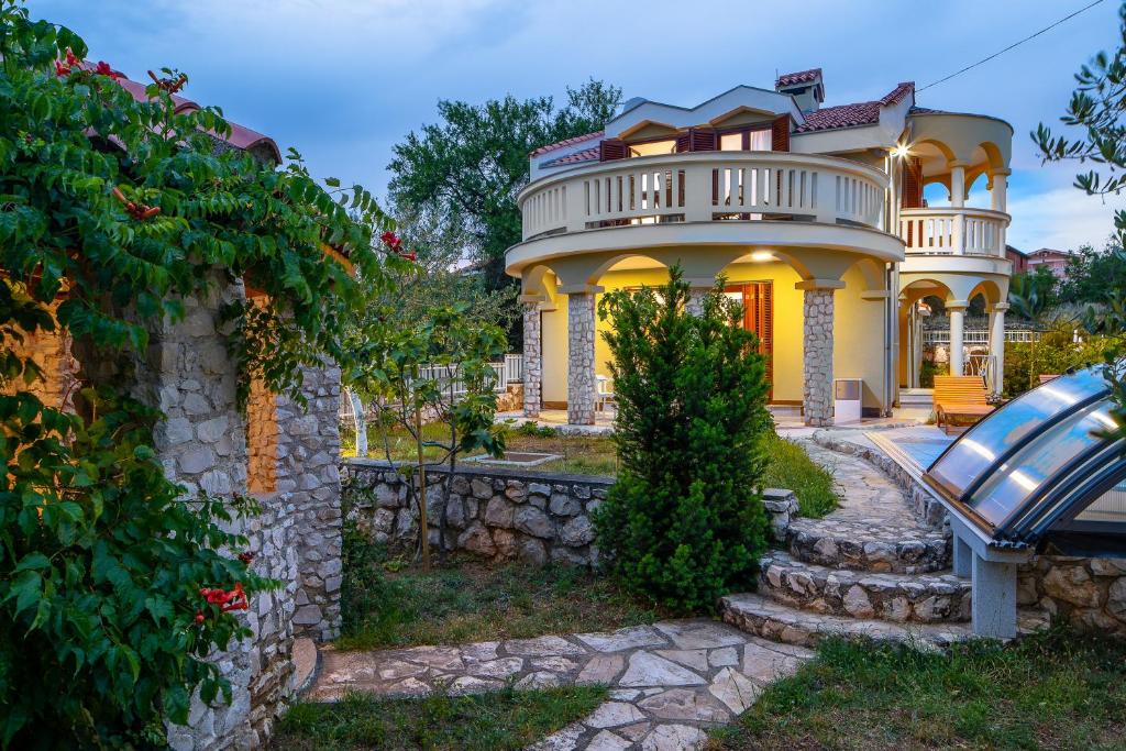 Zahrada ubytování Lusi house