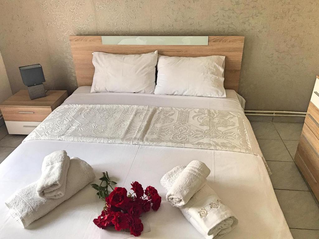 Postel nebo postele na pokoji v ubytování Anastasia’s Home