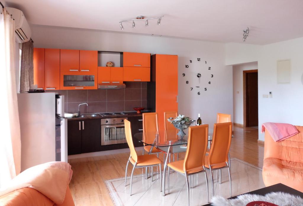 Kuchyň nebo kuchyňský kout v ubytování Apartman Precca