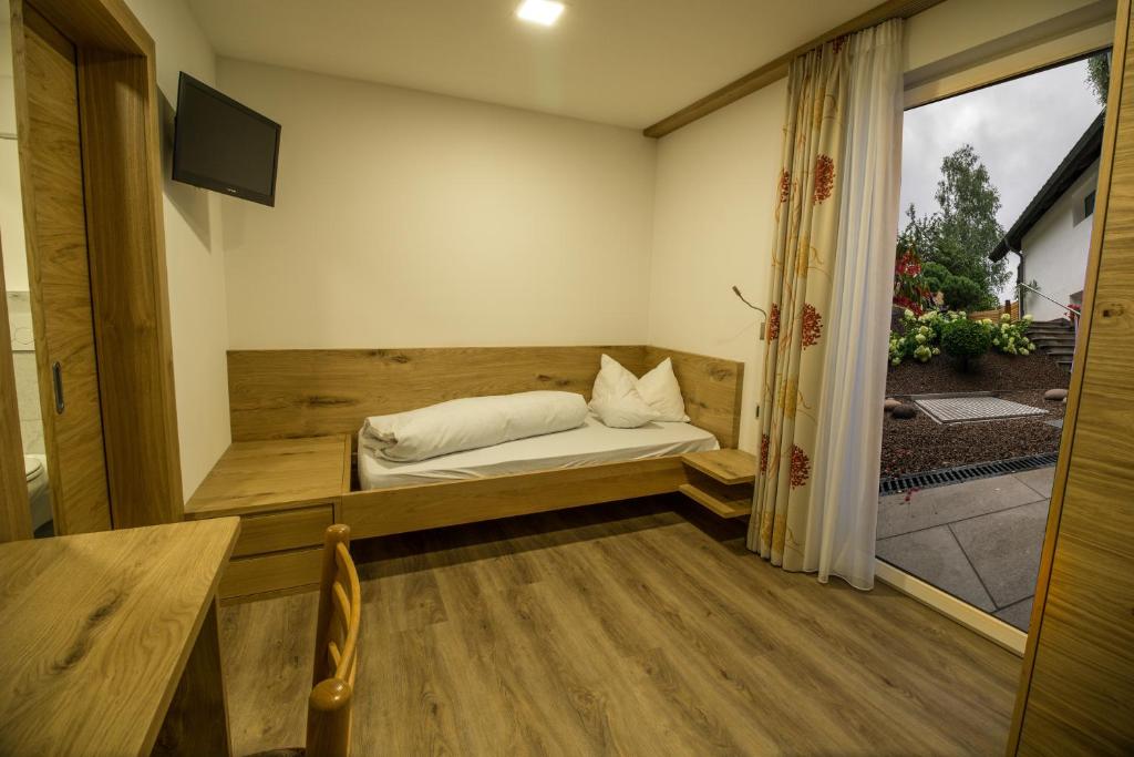 Postel nebo postele na pokoji v ubytování Drei Birken