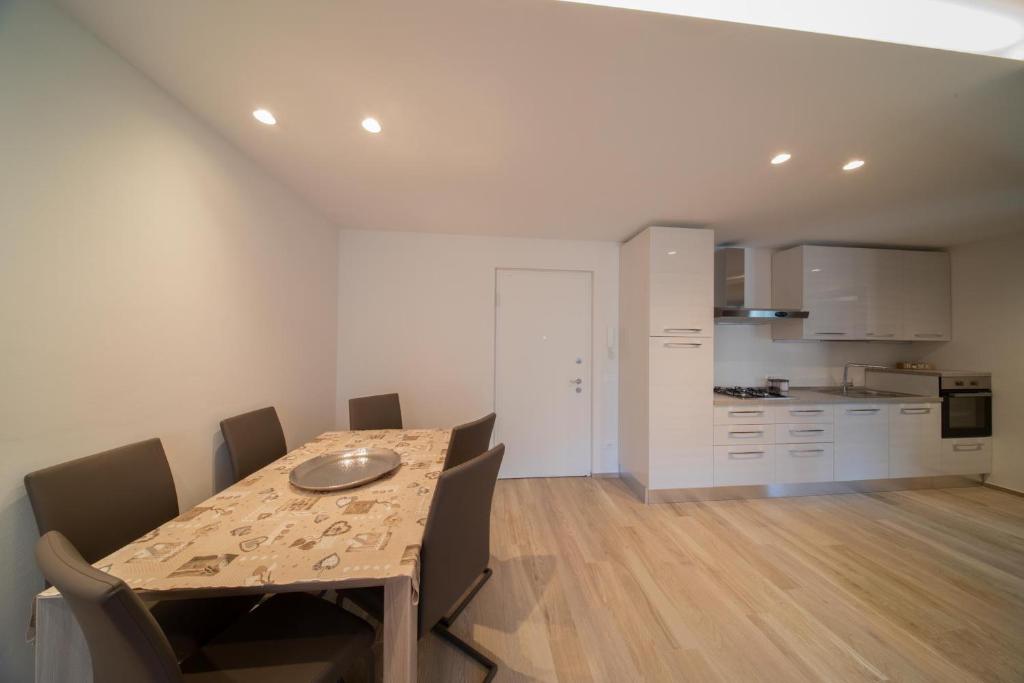 Blue Moon - Via Parigi Apartments - 11