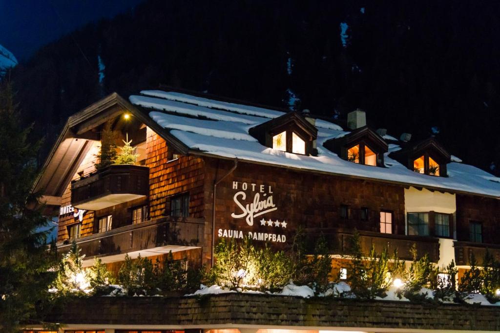 Hotel Sylvia by Skinetworks (AVT Ischgl) - Booking.com