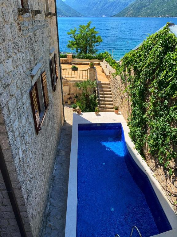 Villa Luxury Stone on the Sea with Private Pool and View photo photo 4