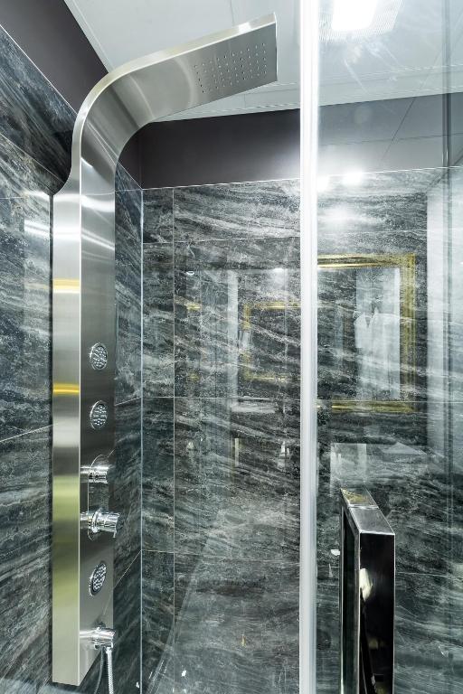 Hotel Clarendon - Resim 5