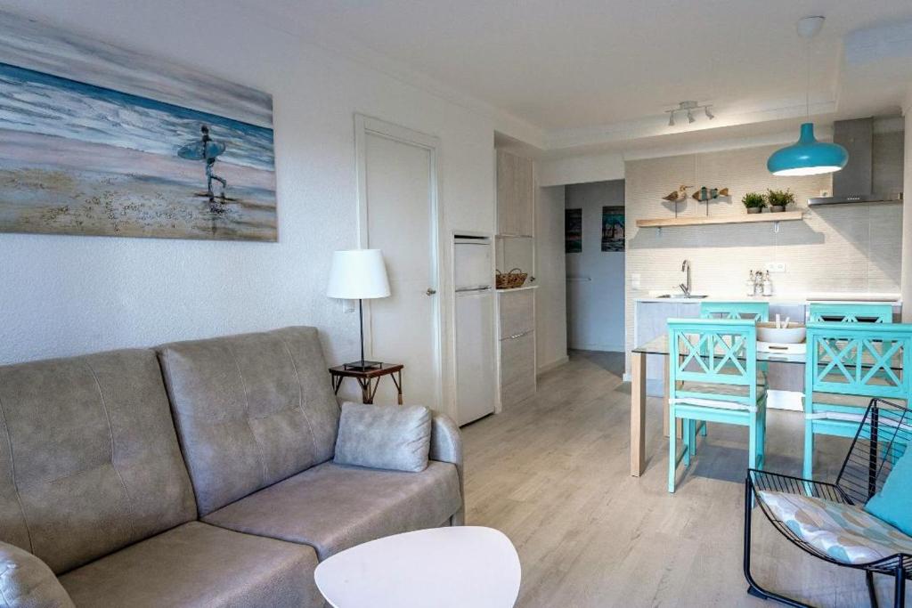 Kuchyňa alebo kuchynka v ubytovaní Apartamentos Stil Mar Anna - Stil Mar Jardin Anna