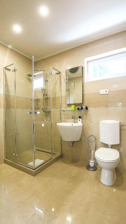Kúpeľňa v ubytovaní White Apartman Siófok 2