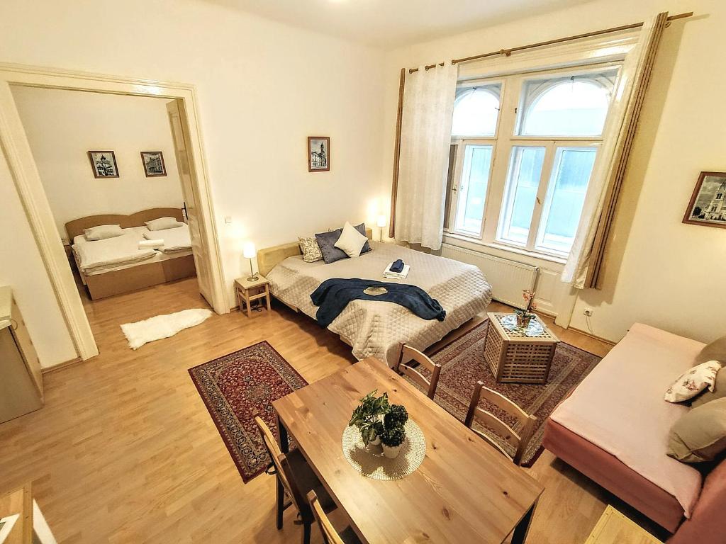 Apartments Historical Centre - 带2个房间的豪华公寓