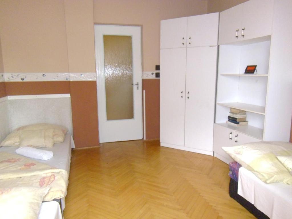 Zdjęcie z galerii obiektu Balatoni Nyár Vendégház w mieście Balatonendréd