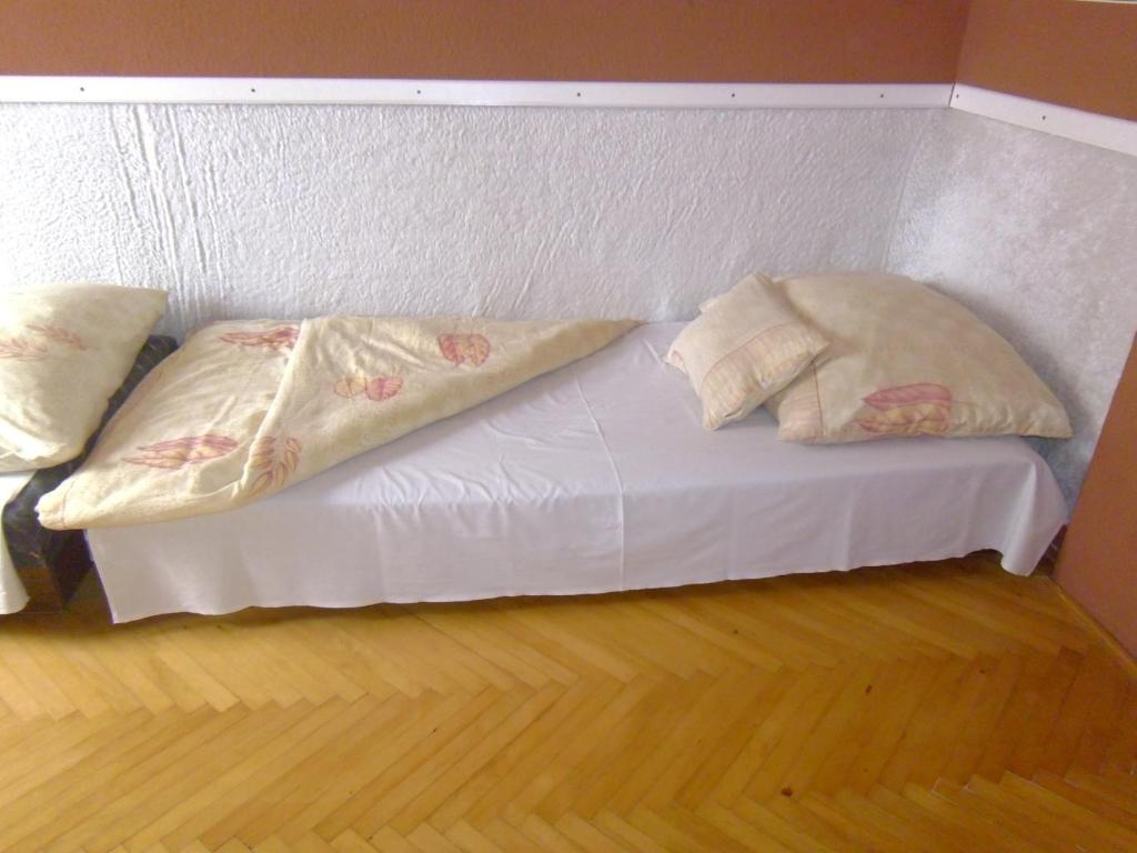 Zdjęcie z galerii obiektu Balatoni Nyár Vendégház w mieście Balatonendréd