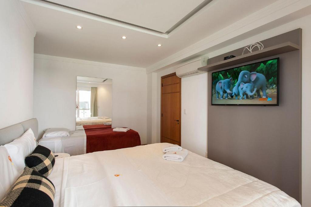 FLORES DA MONTANHA 203 A - 3 SUÍTES NA BORGES!  FLORES DA MONTANHA 203 A - 3 SUÍTES NA BORGES!