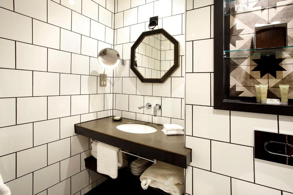 Hotel Indigo York by IHG - Resim 45