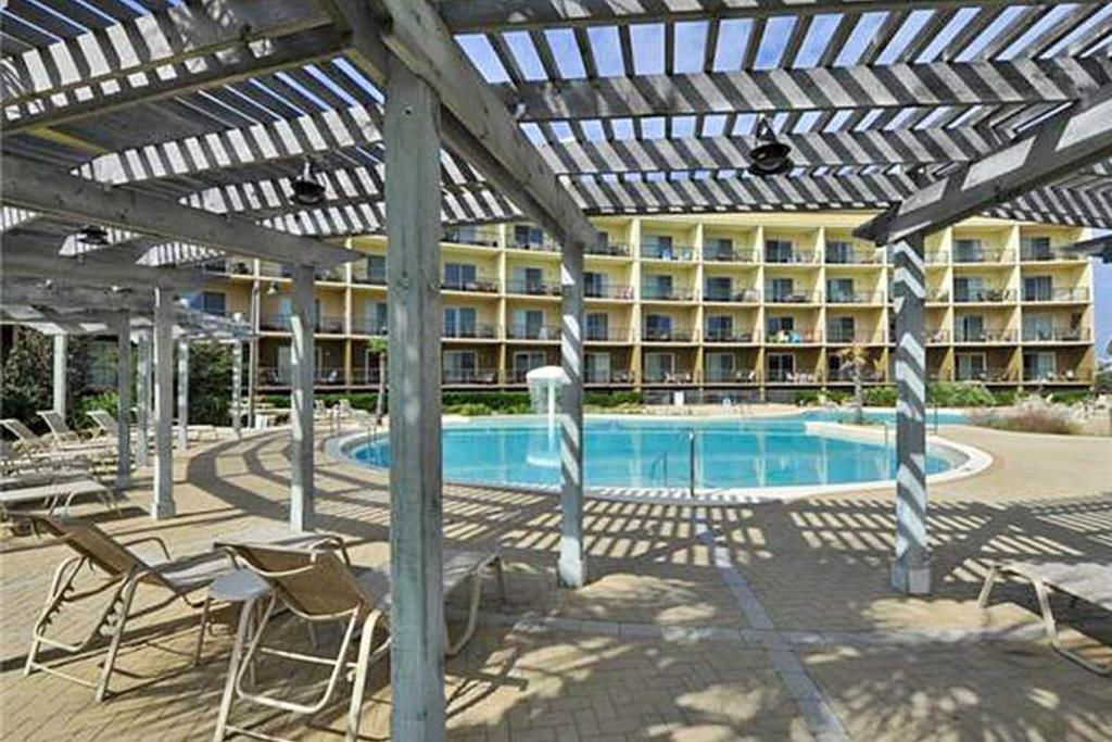 Bazén v ubytování Beach Resort 206 nebo v jeho okolí