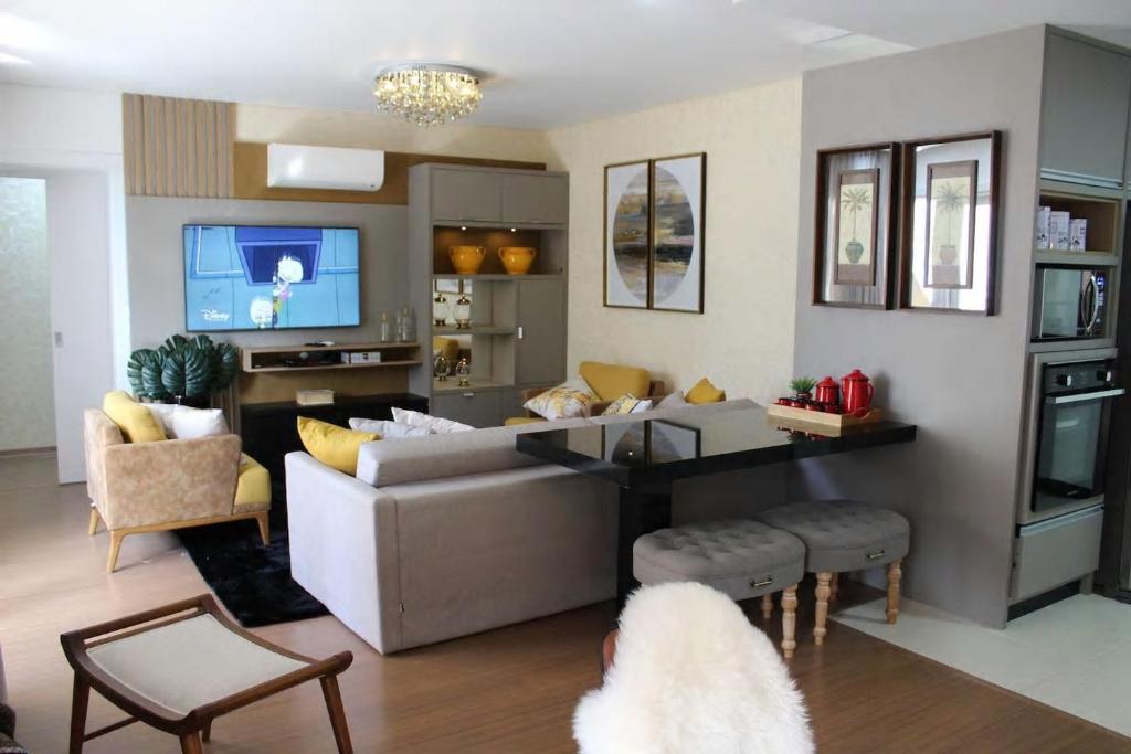 ALTOS 503A - COBERTURA 5 DORMITÓRIOS JUNTO À ALDEIA DO PAPAI NOEL!  ALTOS 503A - COBERTURA 5 DORMITÓRIOS JUNTO À ALDEIA DO PAPAI NOEL!