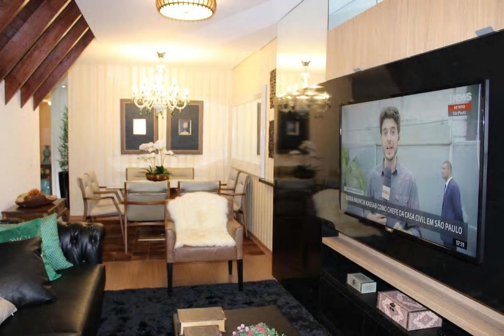 ALTOS 503A - COBERTURA 5 DORMITÓRIOS JUNTO À ALDEIA DO PAPAI NOEL!  ALTOS 503A - COBERTURA 5 DORMITÓRIOS JUNTO À ALDEIA DO PAPAI NOEL!