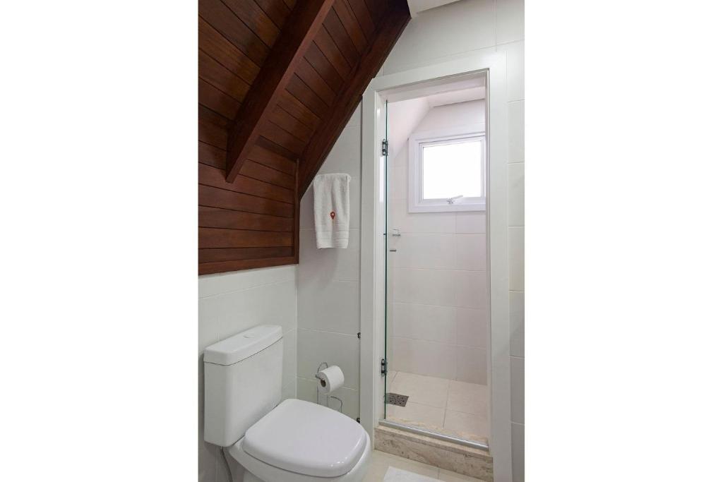 ALTOS 503A - COBERTURA 5 DORMITÓRIOS JUNTO À ALDEIA DO PAPAI NOEL!  ALTOS 503A - COBERTURA 5 DORMITÓRIOS JUNTO À ALDEIA DO PAPAI NOEL!