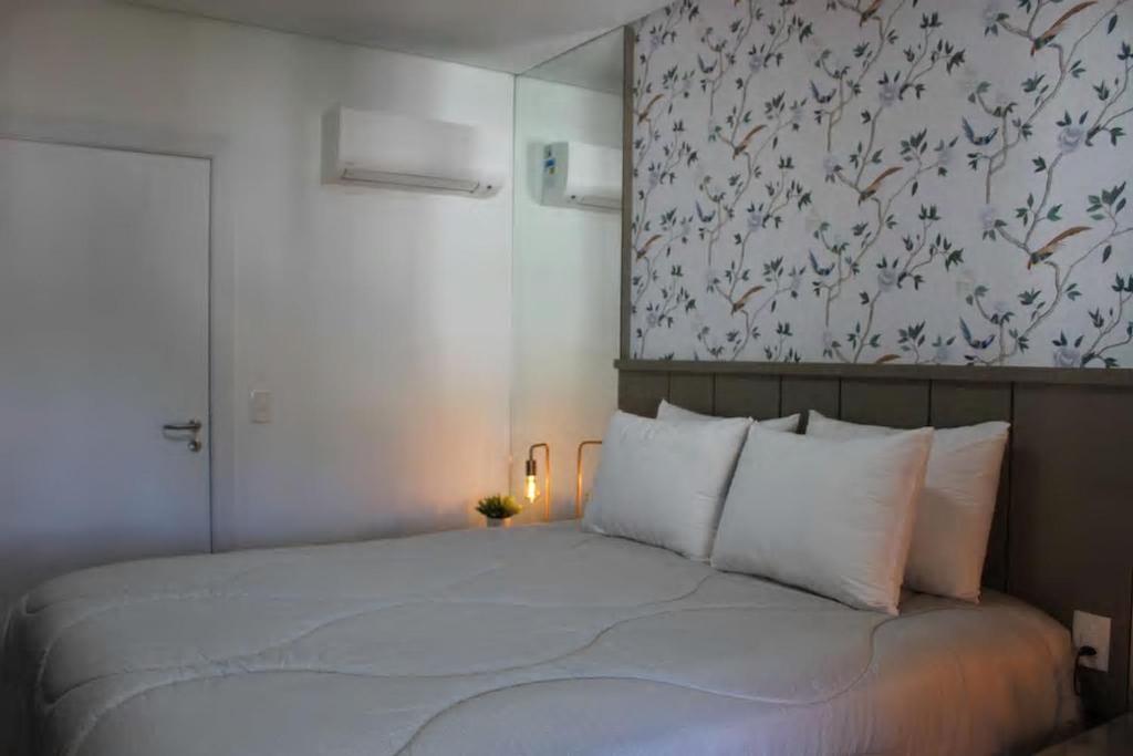 ALTOS 503A - COBERTURA 5 DORMITÓRIOS JUNTO À ALDEIA DO PAPAI NOEL!  ALTOS 503A - COBERTURA 5 DORMITÓRIOS JUNTO À ALDEIA DO PAPAI NOEL!