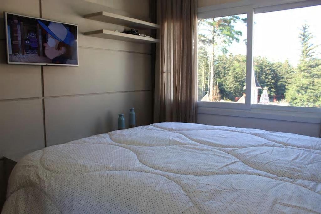 ALTOS 503A - COBERTURA 5 DORMITÓRIOS JUNTO À ALDEIA DO PAPAI NOEL!  ALTOS 503A - COBERTURA 5 DORMITÓRIOS JUNTO À ALDEIA DO PAPAI NOEL!