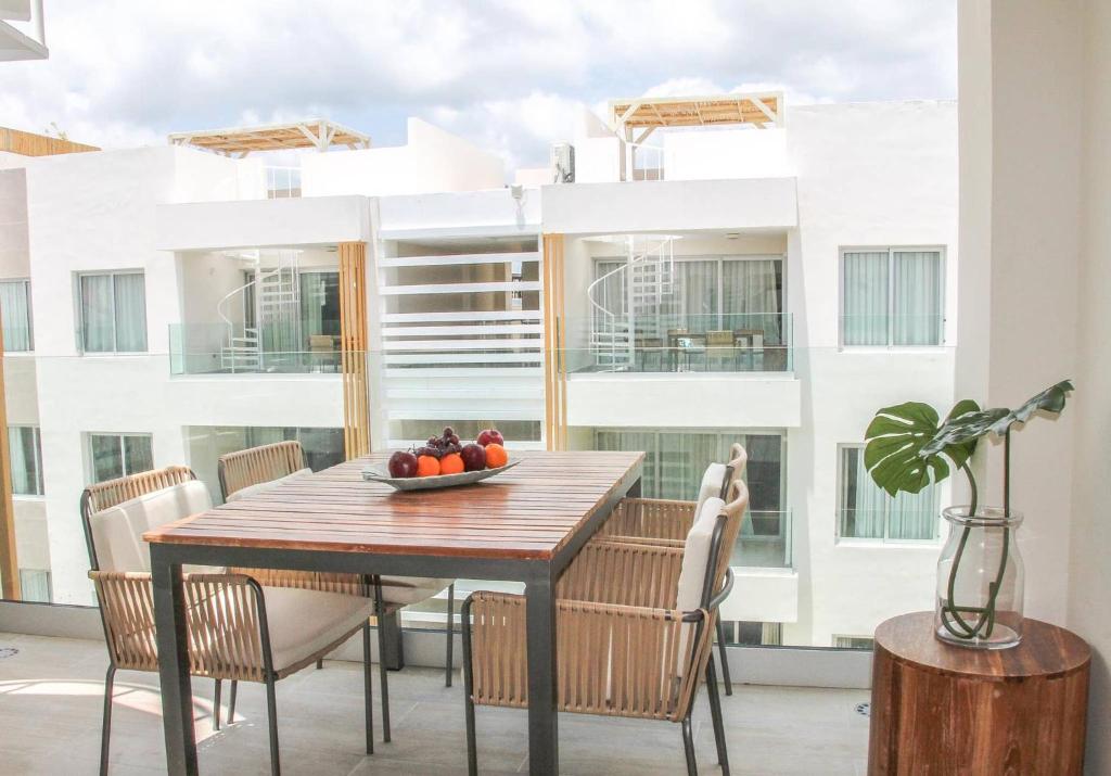 Luxurious Condo Steps From The Beach A2 Los Corales Playa Bavaro, Punta