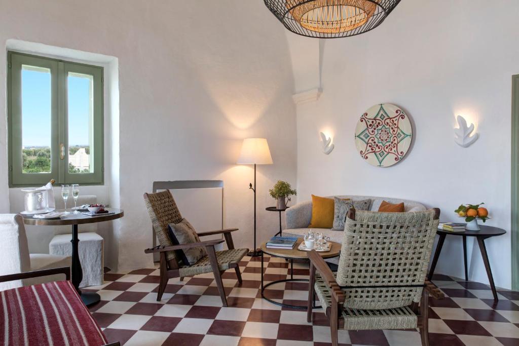 Posezení v ubytování Rocco Forte Masseria Torre Maizza