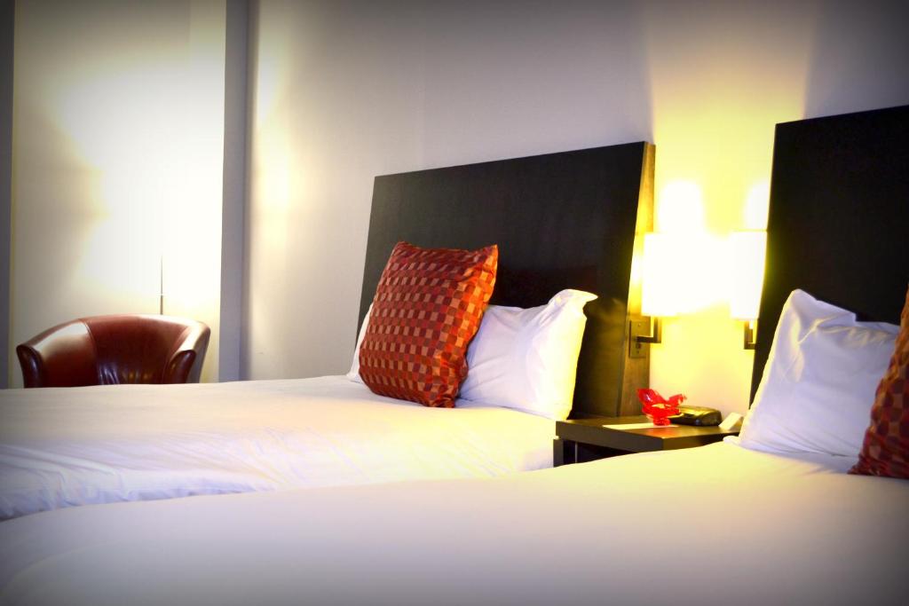 
Grand Comfort Two Queen Beds Room
