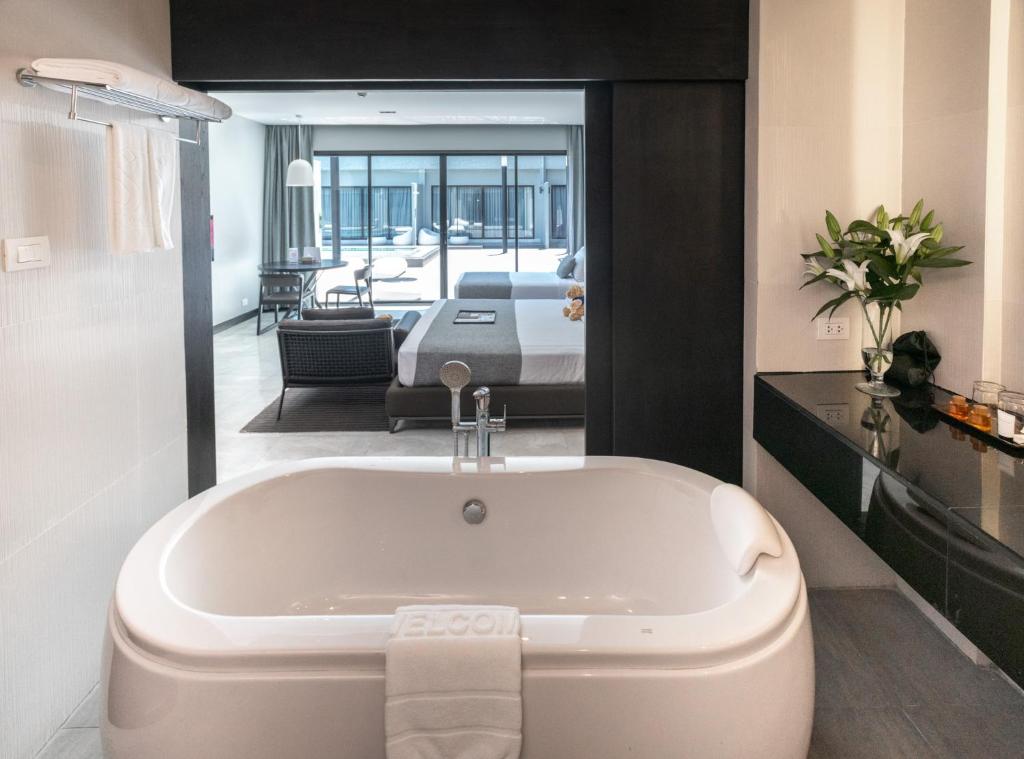 S Ratchada Leisure Hotel - SHA PLUS - Resim 21