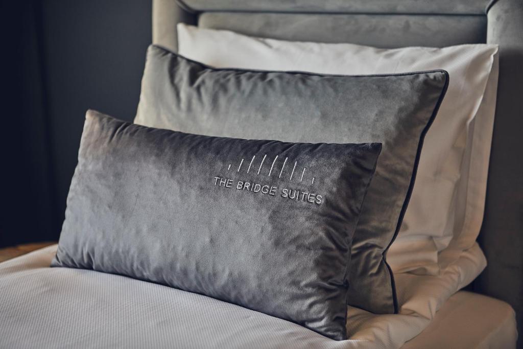 The Bridge Suites Hotel - Resim 23