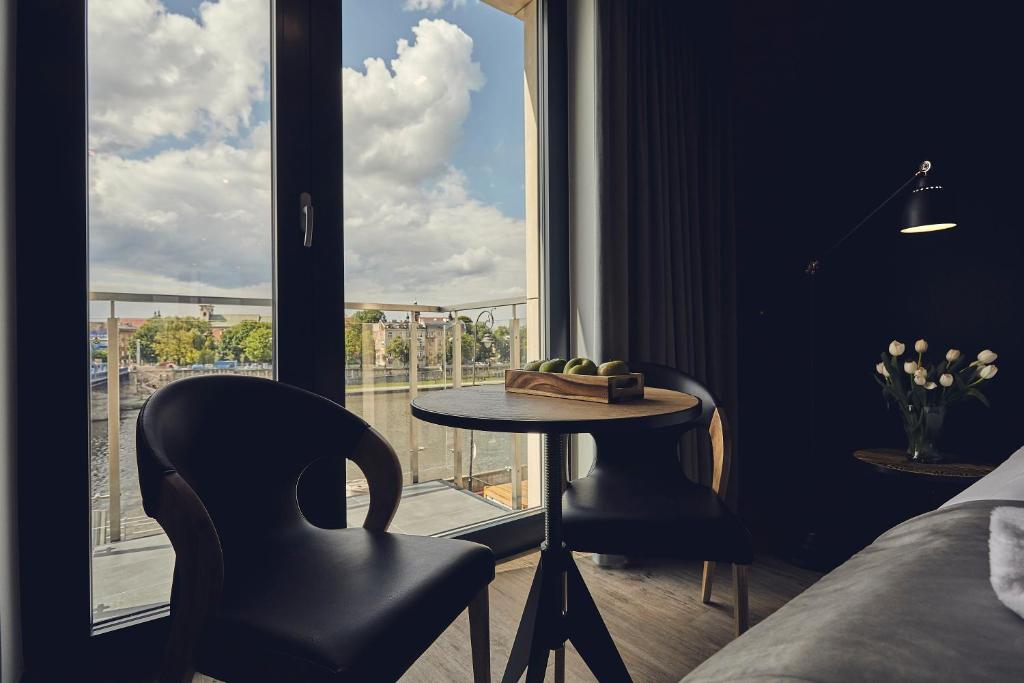 The Bridge Suites Hotel - Resim 20