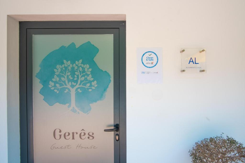 Certifikát, hodnocení, plakát nebo jiný dokument vystavený v ubytování Gerês Guest House