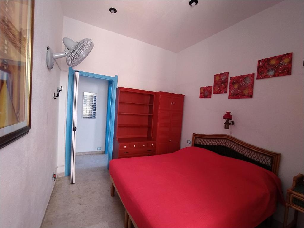 Postel nebo postele na pokoji v ubytování Agretta Sea View Apartment
