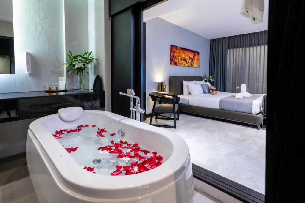 S Ratchada Leisure Hotel - SHA PLUS - Resim 11