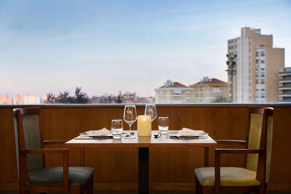 Ramada by Wyndham Lisbon - Resim 20