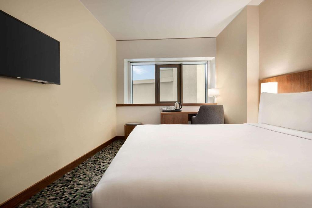 Ramada by Wyndham Lisbon - Resim 32