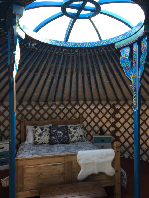 French Fields Luxury Glamping Original Mongolian Yurt - Tent