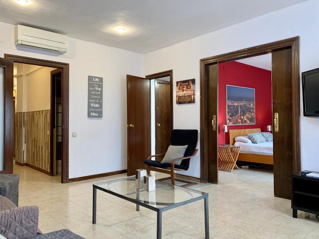 Televízia a/alebo spoločenská miestnosť v ubytovaní La Pedrera Residence